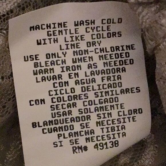 LA II Metallic Gold Lace Sleeveless Camisole Top NEW - Picture 7 of 8